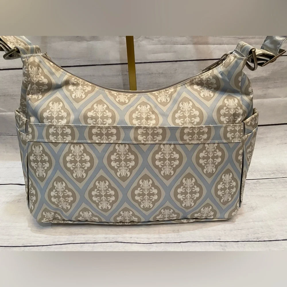 NWOT, Ju-Ju-Be HoboBe Bag in beautiful damask pattern!